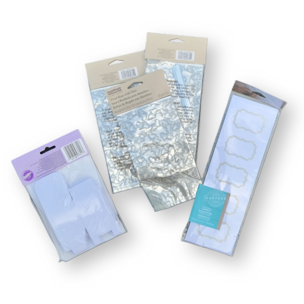 3 Packs of Treat Bags, 1 Pack Mini Boxes, 1 Pack Silver and White Labels
